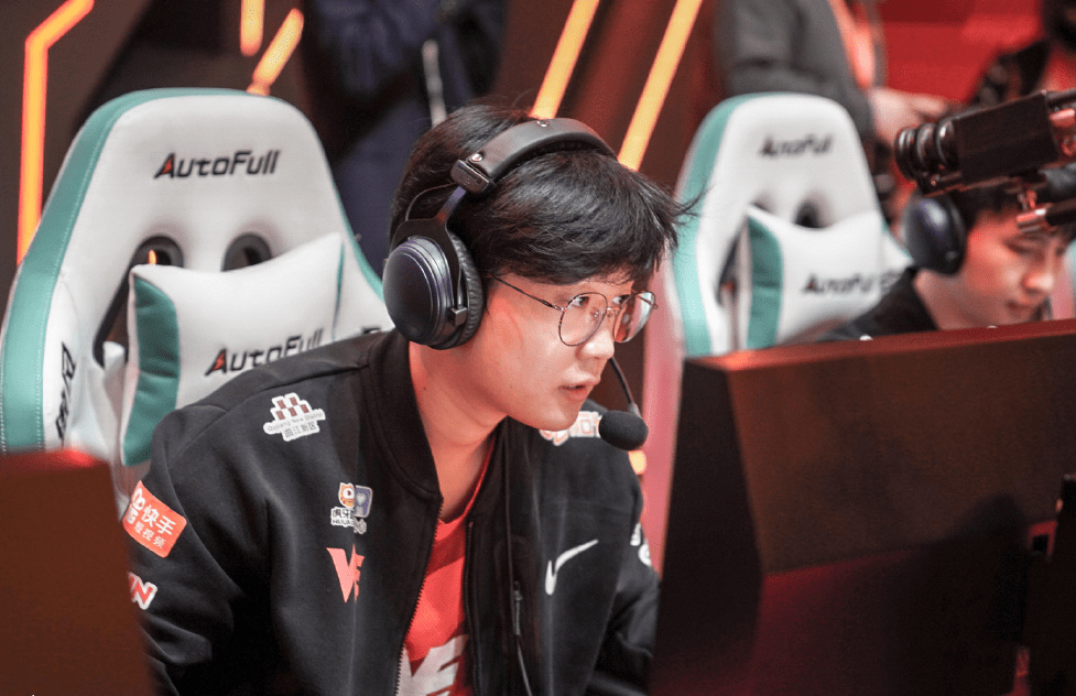 关于NS血洗FNC,Perkz关键团战开团秒人焦点之战2025世界赛,点燃全场激情的信息 关于NS血洗FNC,Perkz关键团战开团秒人焦点之战2025世界赛,点燃全场激情的信息