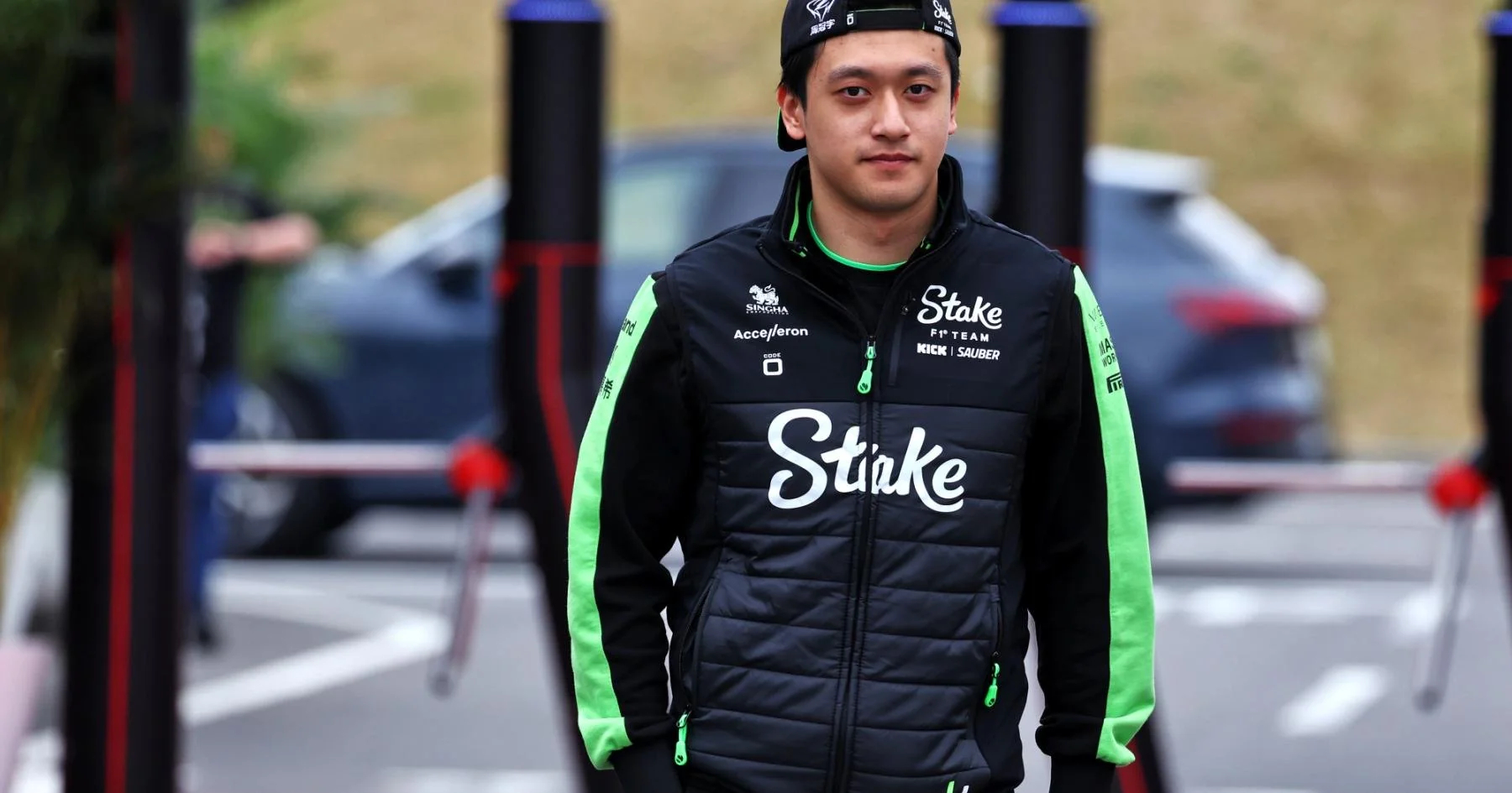 红牛二队逆转雷诺车队，周冠宇带队取胜