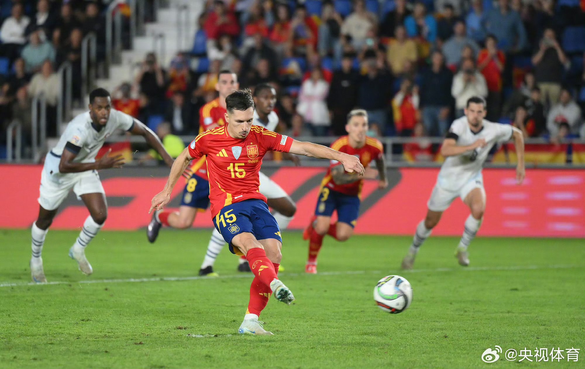 葡萄牙队碾压瑞典队，波尔关键制胜