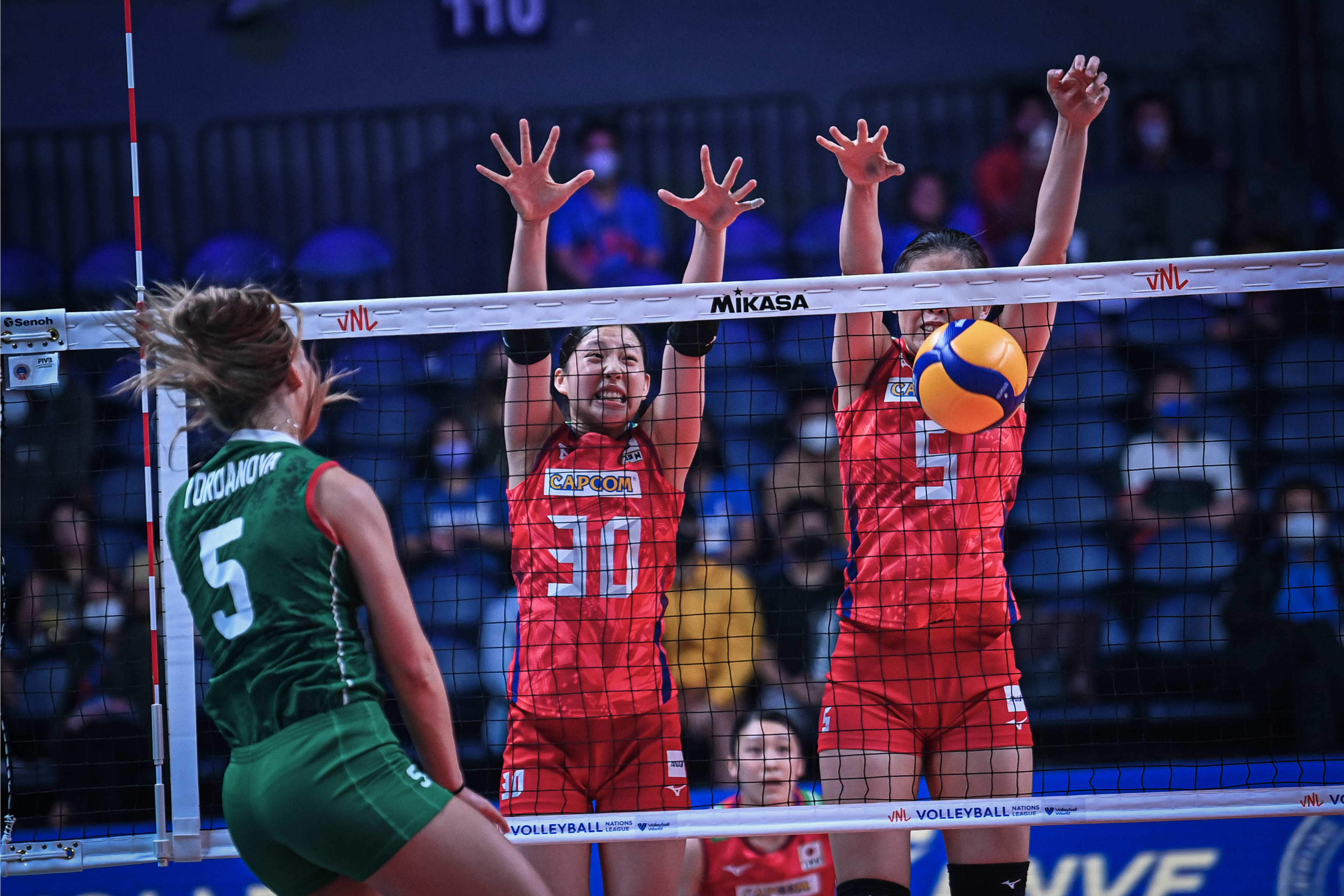 日本队横扫波兰队,波尔带队取胜 日本队横扫波兰队,波尔带队取胜