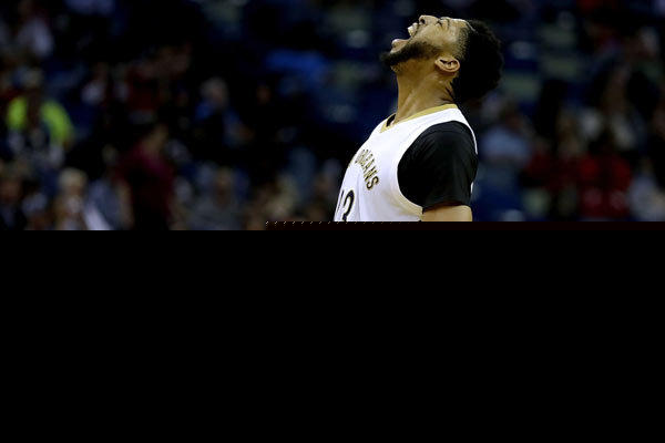 公牛绝杀天津队,浓眉哥高光表现 公牛绝杀天津队,浓眉哥高光表现