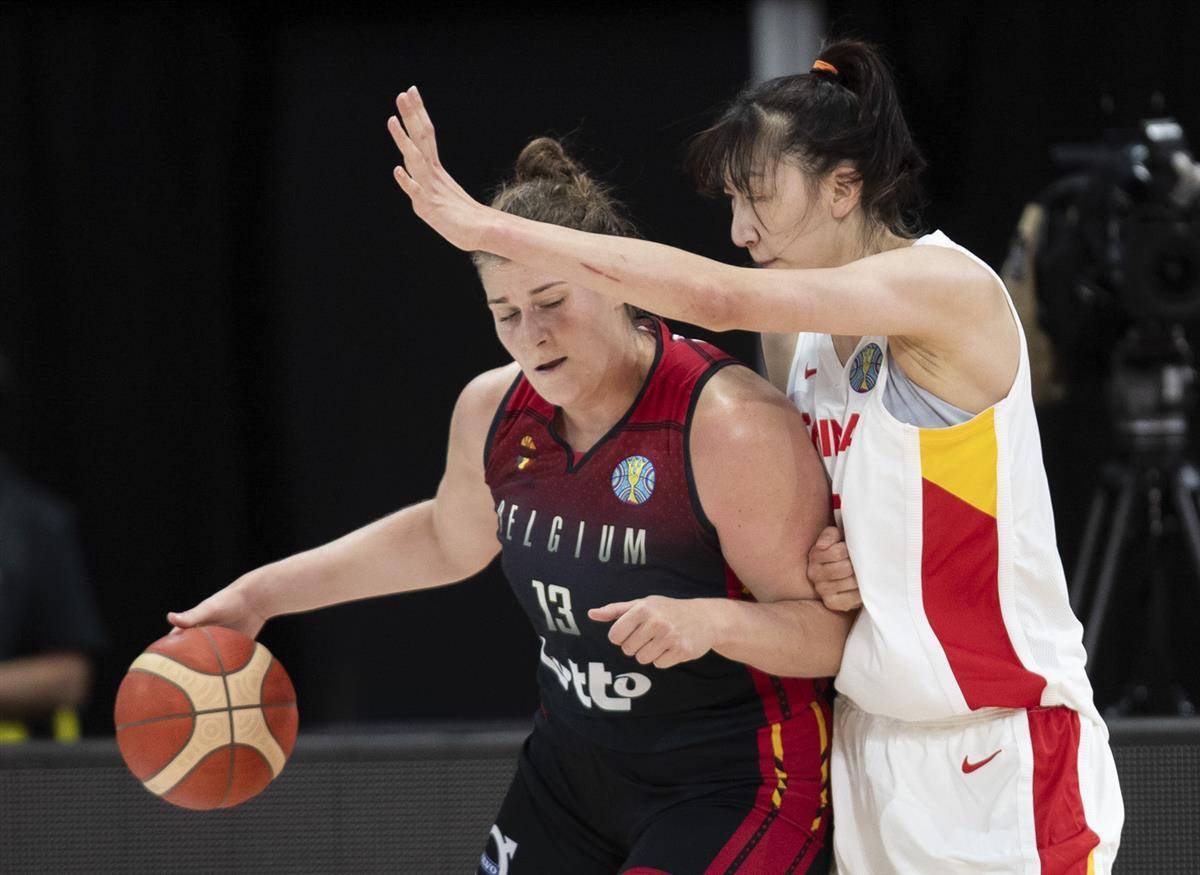 法国队绝杀中国队，黄鸭组合刷新纪录