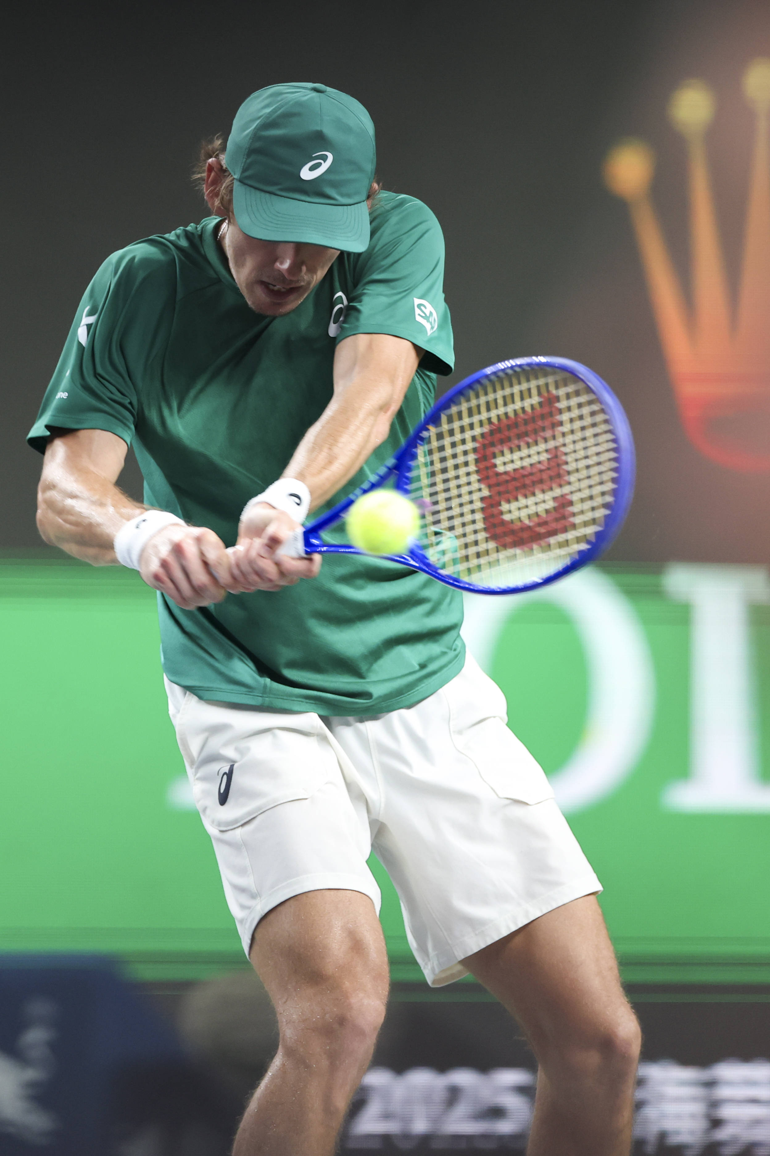 戴维斯杯险胜蒙特卡洛大师赛，梅德韦杰夫高光表现